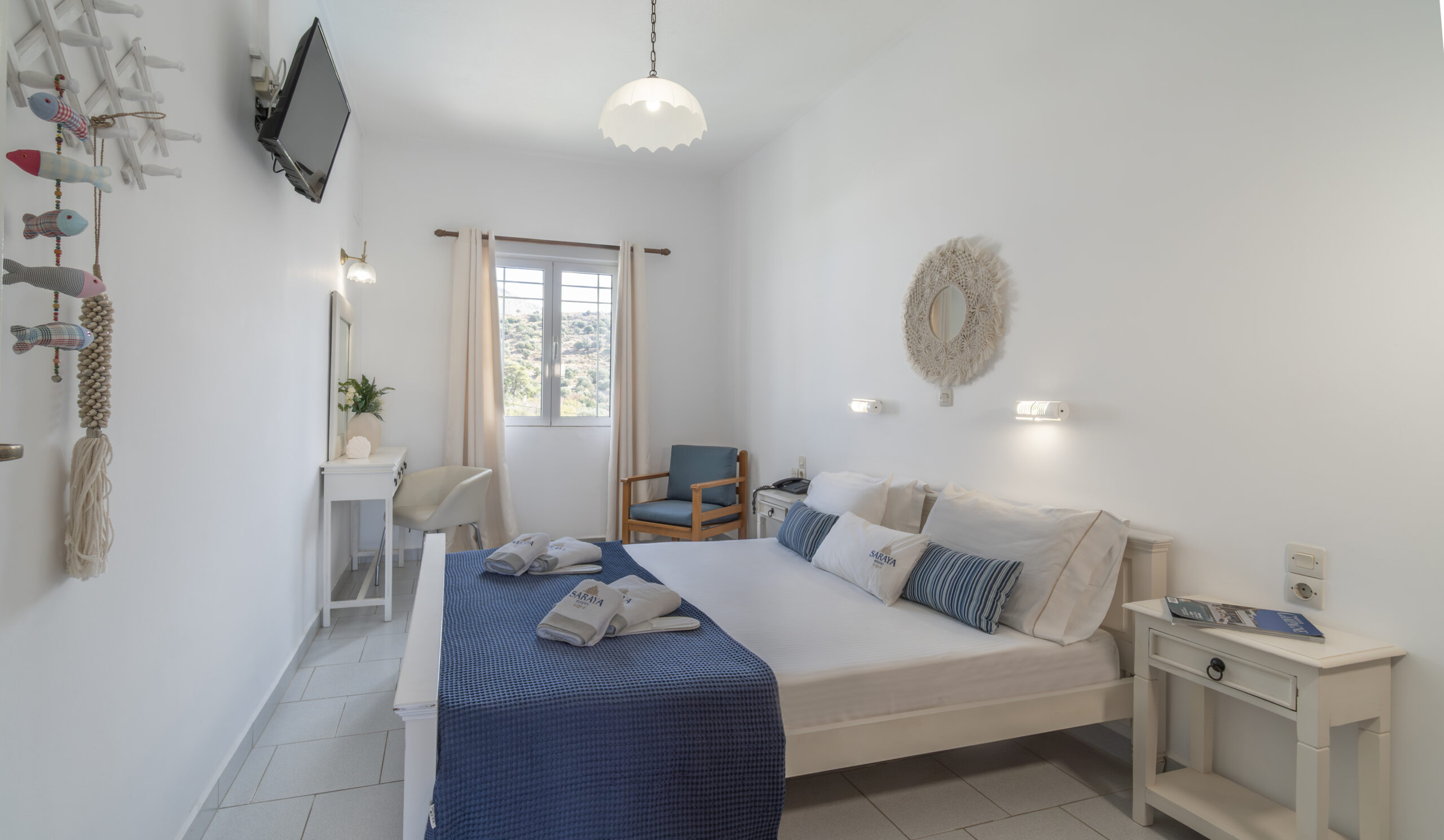 Standard Apartment: Bedroom