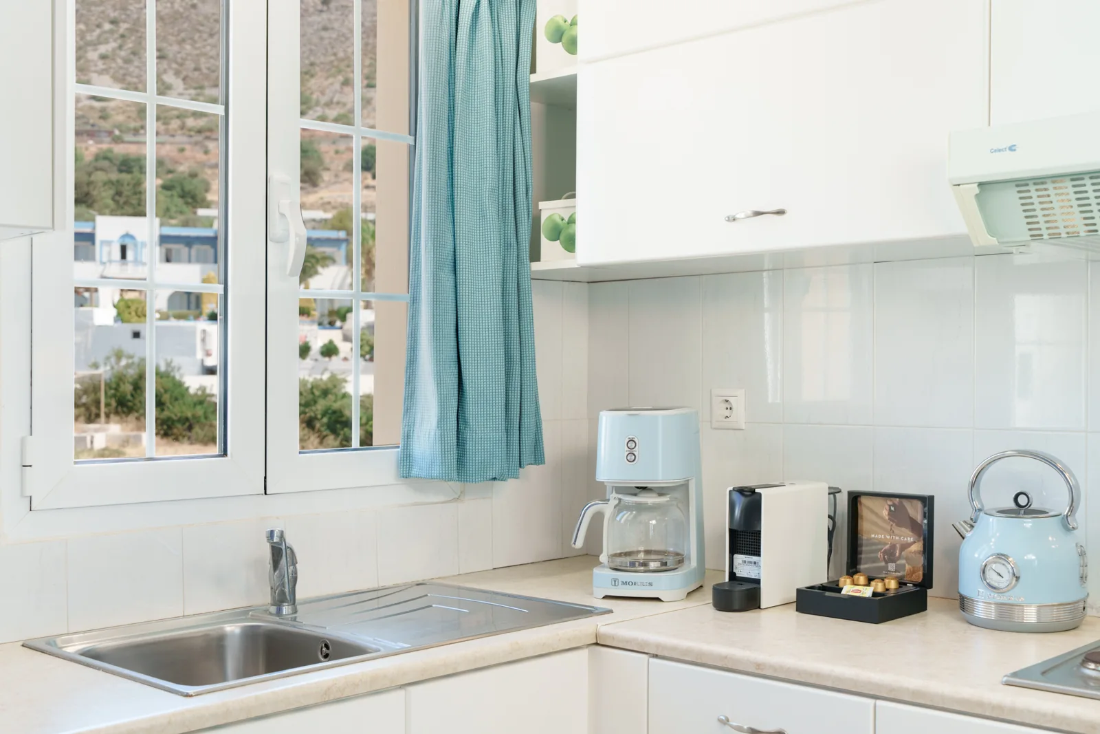 Junior Suite Small: Kitchen and coffee facilities