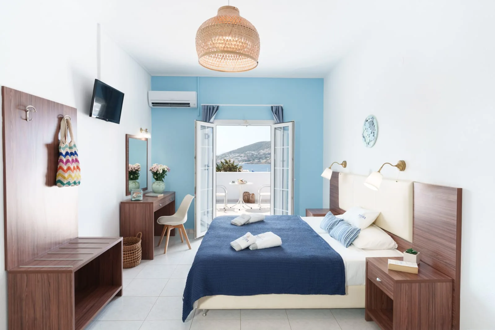 Studio Superior: Bedroom